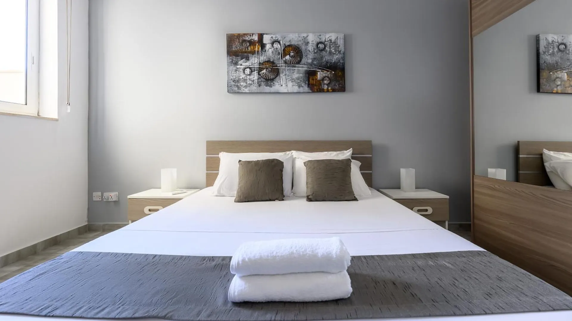 F9 Modern And Bright Apartment In Malta Msida